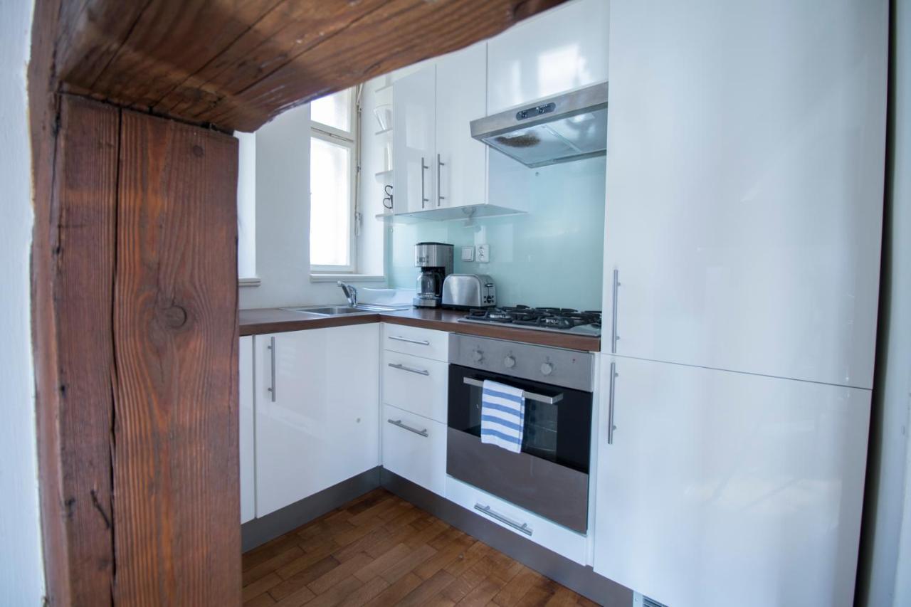 Apartments Old Town Square 27 Прага Екстериор снимка