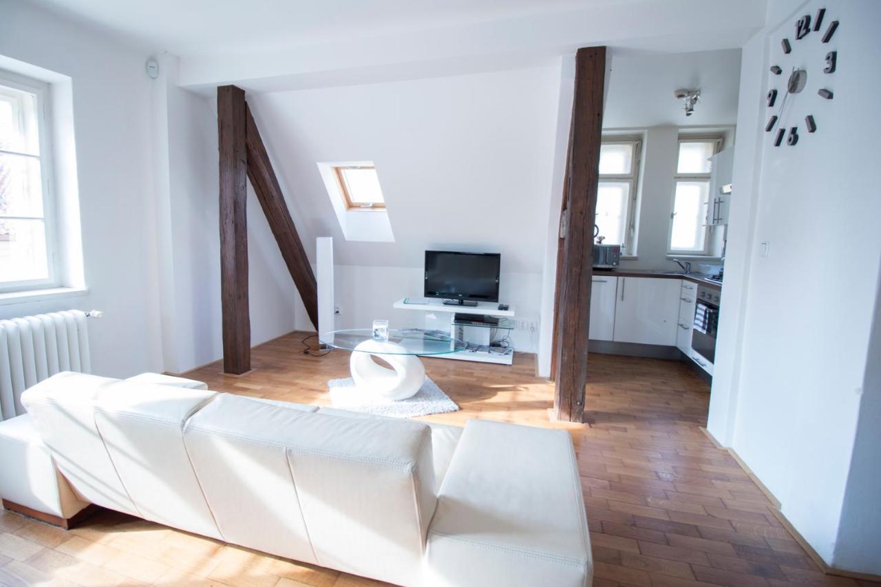 Apartments Old Town Square 27 Прага Екстериор снимка