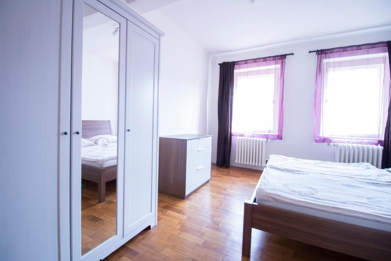 Apartments Old Town Square 27 Прага Екстериор снимка