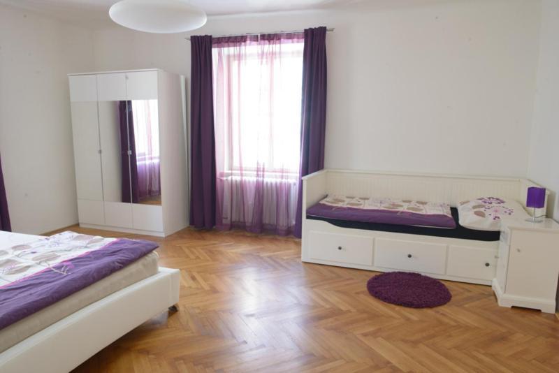 Apartments Old Town Square 27 Прага Стая снимка